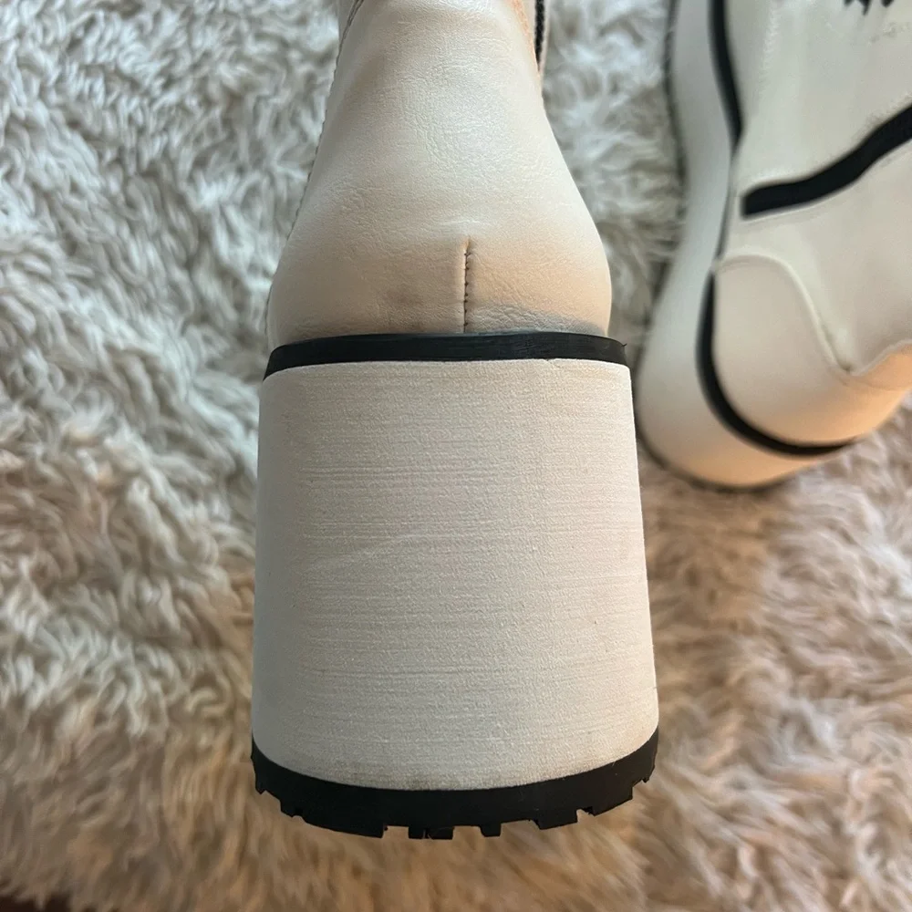 Demonia Trashville White Leather Boot - Picture 12 of 15